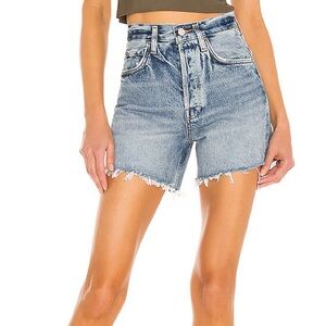AGOLDE Riley Denim Shorts in Outsider